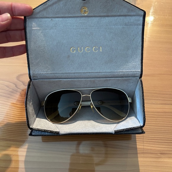 Gucci Gold and Pearl Aviator Sunglasses with Patterned Arms - Picture 2 of 7
